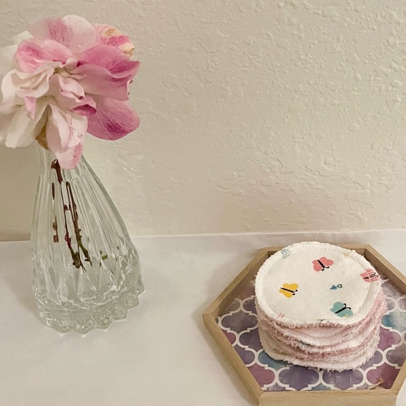 Reusable Facial Rounds! Set of 10. Butterfly Design. - Picture 6 of 6